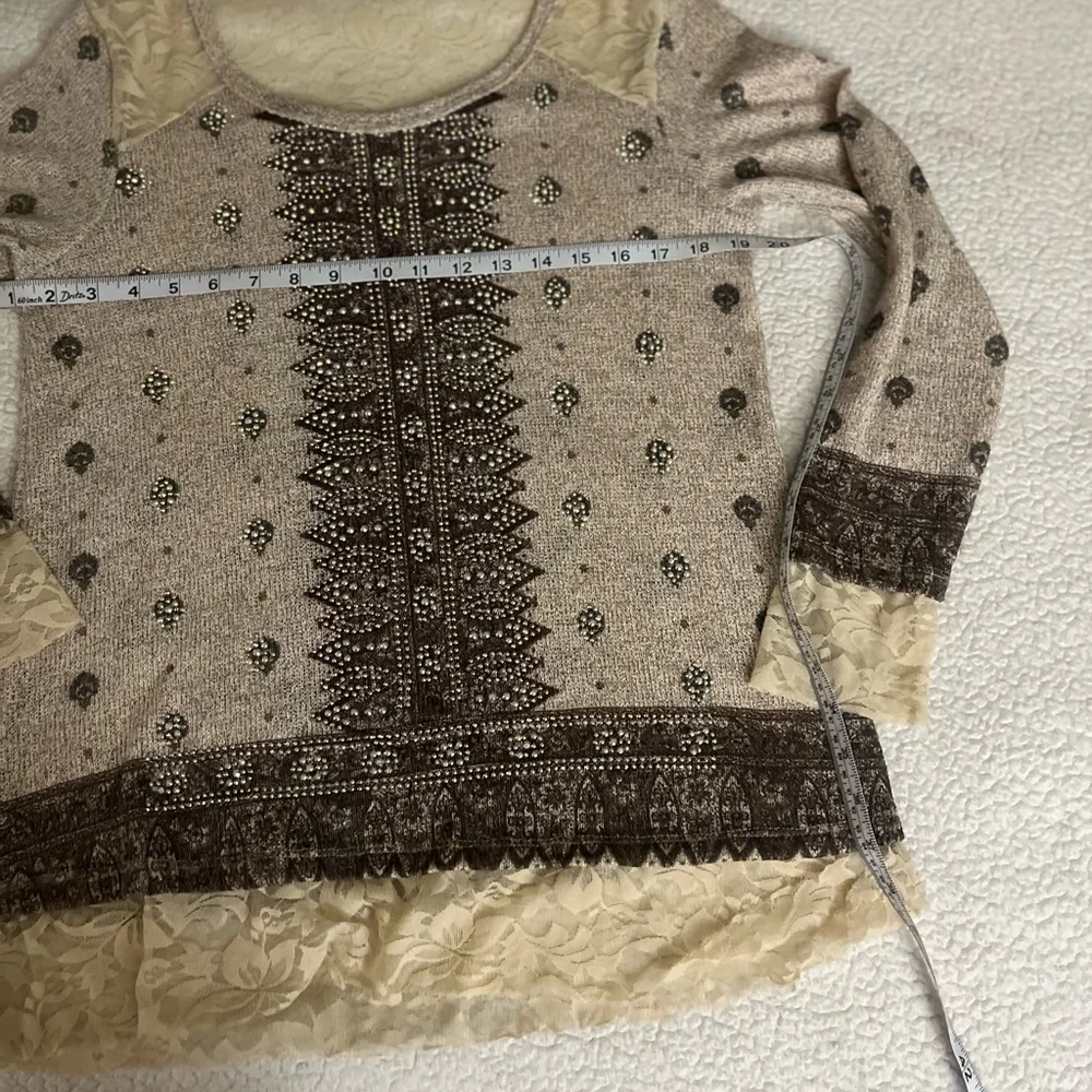 Chic Beige Patterned Long Sleeve Women's Top - Picture 8 of 9